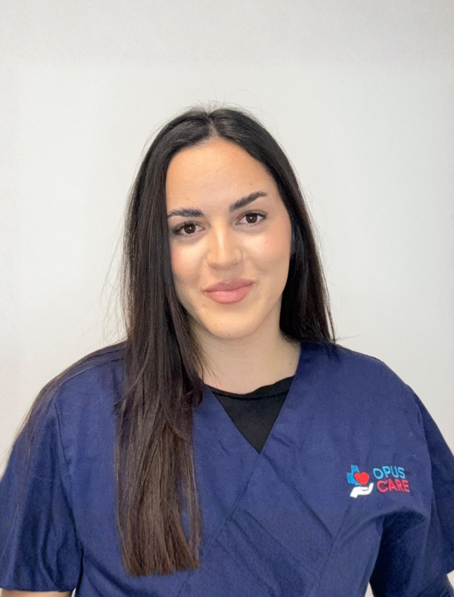 Almina Lakota – Pflegefachkraft | AKI